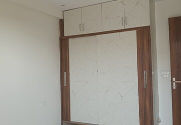 Room in 2 BHK Builder Floor at Anamika Enclave, Sector 14 – for Rent
