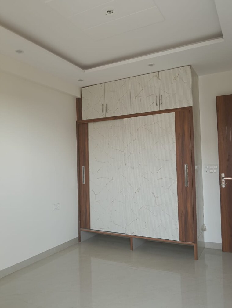 Room, anamika-enclave 2 Bedroom 1300 Sq.Ft. Builder Floor In Sector 14 Gurgaon 9348986