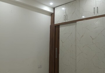 Room in 2 BHK Builder Floor at Anamika Enclave, Sector 14 – for Rent