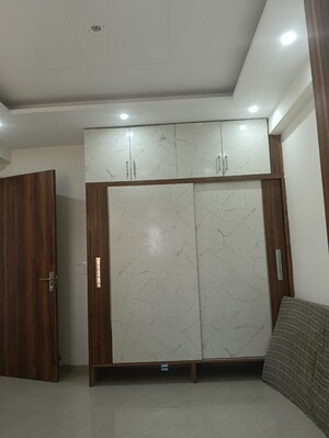 Room in 2 BHK Builder Floor at Anamika Enclave, Sector 14 – for Rent