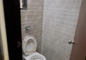 Bathroom in 1 BHK Apartment at Bhoomi Acres, Thane West – for Rent