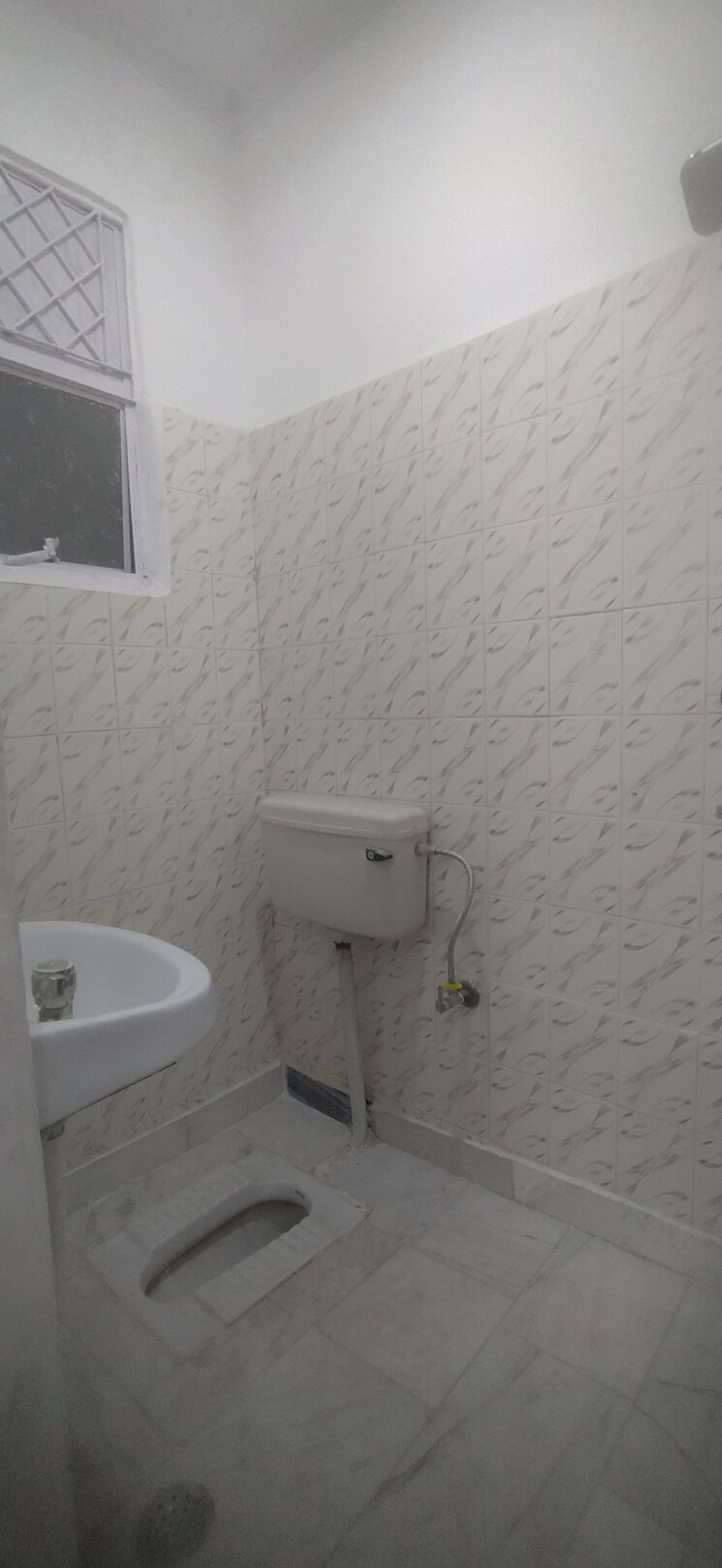 Bathroom, khirki extension 2 Bedroom 750 Sq.Ft. Builder Floor In Khirki Extension Delhi 9349003
