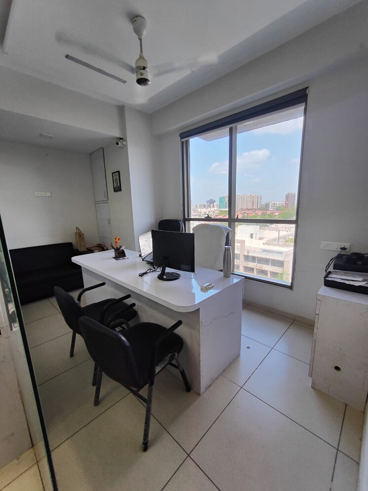 Team Area, science city Commercial Office Space 856 Sq.Ft. In Science City Ahmedabad 9348994