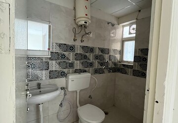 Bathroom in 3 BHK Apartment at Signature Global Golf Greens, Sector 79 – for Rent