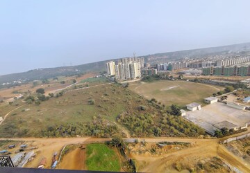 Plot Area in 3 BHK Apartment at Signature Global Golf Greens, Sector 79 – for Rent