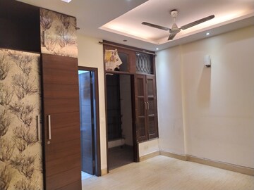2 BHK Builder Floor For Sale in Kalkaji