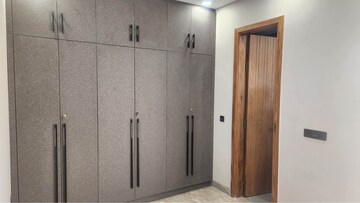 Room in 3 BHK Builder Floor at Chattarpur – for Rent