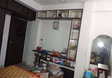 Room in 2 BHK Builder Floor at Park Street – for Sale