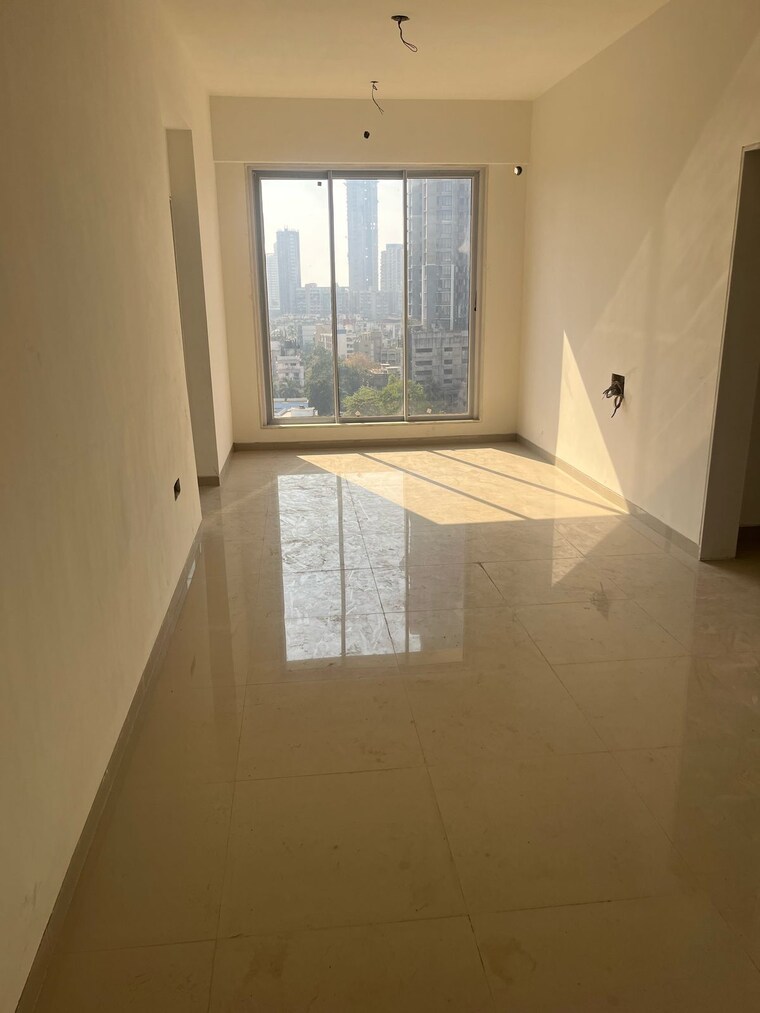 Room, dadar west 2 Bedroom 678 Sq.Ft. Apartment In Dadar West Mumbai 9349046