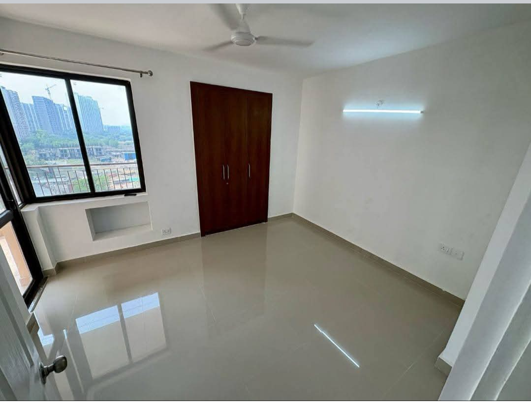 2 BHK Apartment For Rent in RG Luxury Homes