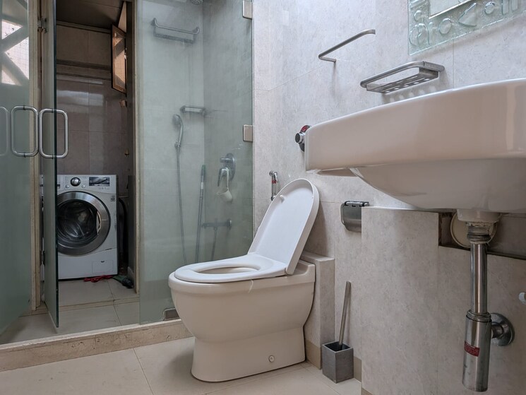 Bathroom, hiranandani-gardens-eternia 2 Bedroom 1050 Sq.Ft. Apartment In Powai Mumbai 9349093