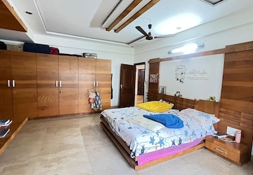 Bedroom in 4 BHK Builder Floor at Hsr Layout – for Rent