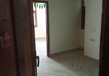 Room in 2 BHK Builder Floor at Shahdara – for Rent
