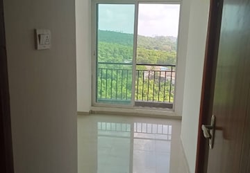 Bedroom in 2 BHK Apartment at Tanvi Eminence, Mira Road – for Sale