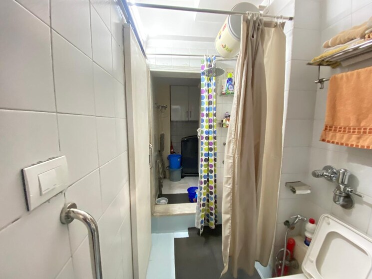 Attached Bathroom, hiranandani-gardens-birchwood 2 Bedroom 1050 Sq.Ft. Apartment In Powai Mumbai 9349139