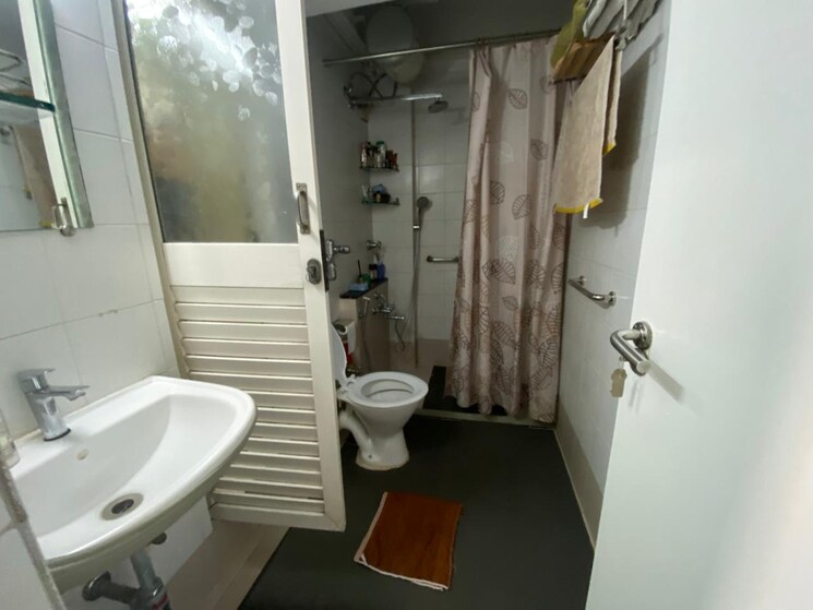 Attached Bathroom, hiranandani-gardens-birchwood 2 Bedroom 1050 Sq.Ft. Apartment In Powai Mumbai 9349139