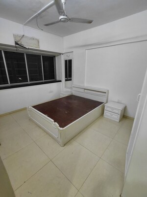 1 BHK Apartment For Rent in New Ocean View, Andheri West