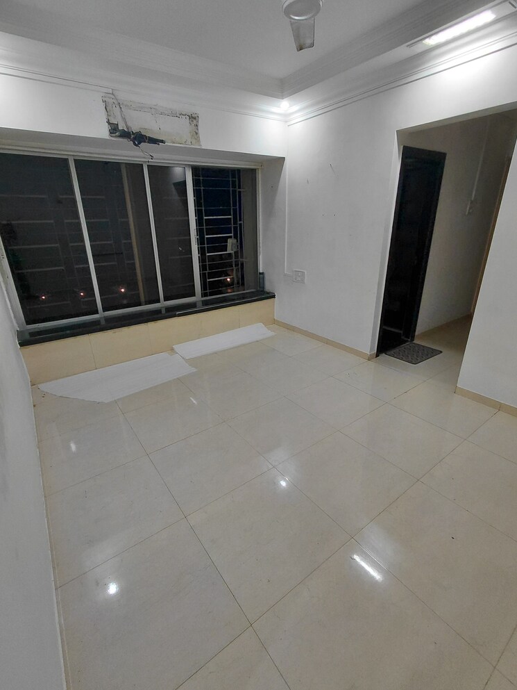 Living Room, new-ocean-view 1 Bedroom 550 Sq.Ft. Apartment In Andheri West Mumbai 9349178