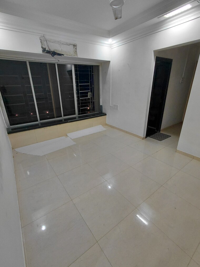 Living Room, new-ocean-view 1 Bedroom 550 Sq.Ft. Apartment In Andheri West Mumbai 9349178