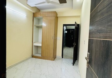 2 BHK Apartment For Rent in RNA NG Canary, Mira Road