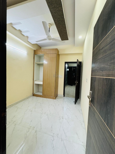 2 BHK + Pooja Room Apartment For Rent in RNA NG Canary