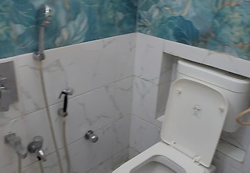 Bathroom in 2 BHK Apartment at Sunrise Apartment Andheri, Andheri West – for Rent