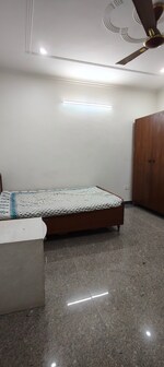 1 Rk  500 Sq.Ft. Builder Floor in Chattarpur