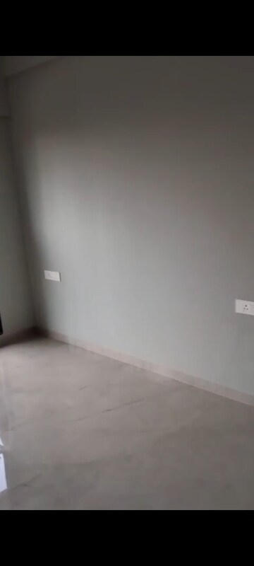 Room in 1 BHK Builder Floor at Ufasa Fortune Star, Byculla – for Sale