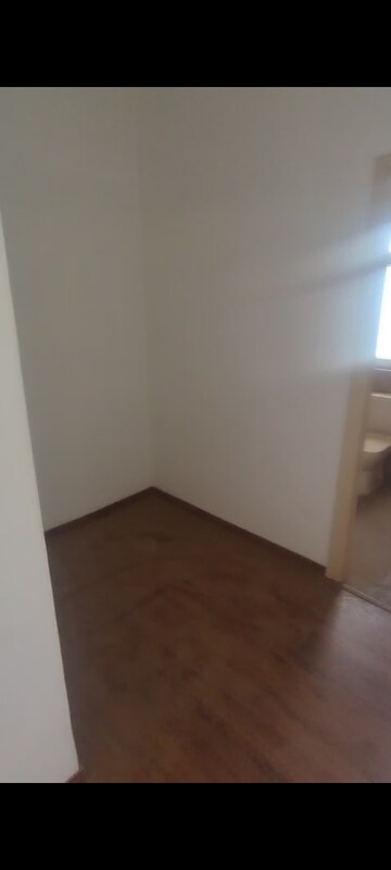 Room in 3 BHK Apartment at ILD Grand, Sector 37c – for Sale