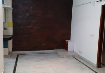 Room in 2 BHK Builder Floor at Palam Vihar Residents Association, Palam Vihar – for Rent