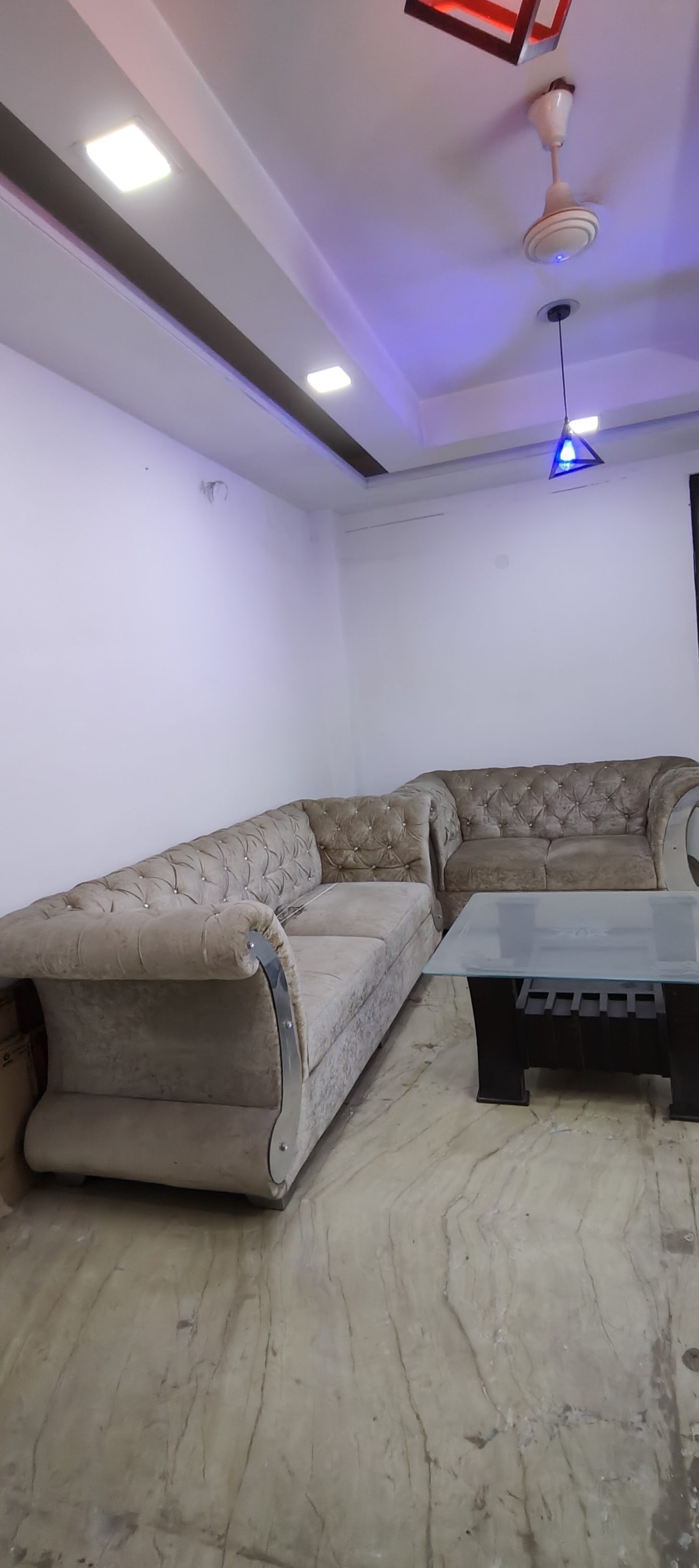 2 BHK Builder Floor For Rent in Chattarpur