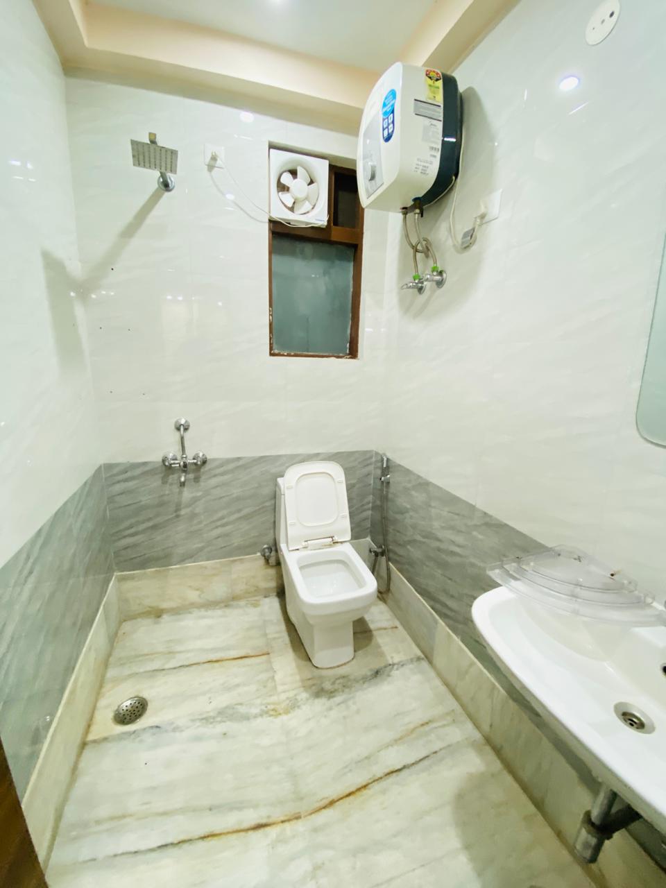 3 BHK + Pooja Room Builder Floor For Rent in Palam Vihar Residents Association