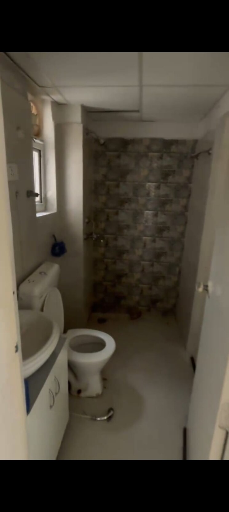 Bathroom, signature-global-the-millennia 2 Bedroom 660 Sq.Ft. Apartment In Sector 37d Gurgaon 9349281