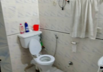 Bathroom in 3 BHK Apartment at Rajendra Nagar Sector 3 – for Rent