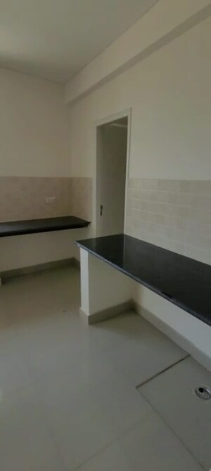 Room in 4 BHK Apartment at Imperia Esfera, Sector 37c – for Sale