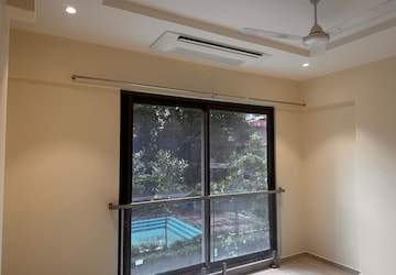 Room in 4 BHK Apartment at Adani Ten BKC, Bandra East – for Rent