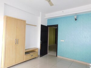 Room in 3 BHK Apartment at Rajendra Nagar Sector 3 – for Rent