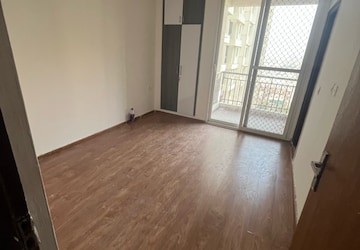 2 BHK Apartment For Rent in Amrapali Golf Homes, Haibatpur