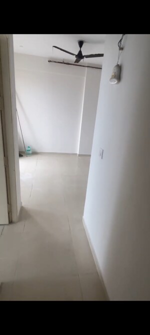 Room in 3.5 BHK Apartment at Imperia Esfera, Sector 37c – for Sale