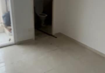 Room in 2 BHK Apartment at Signature Global The Millennia, Sector 37d – for Sale
