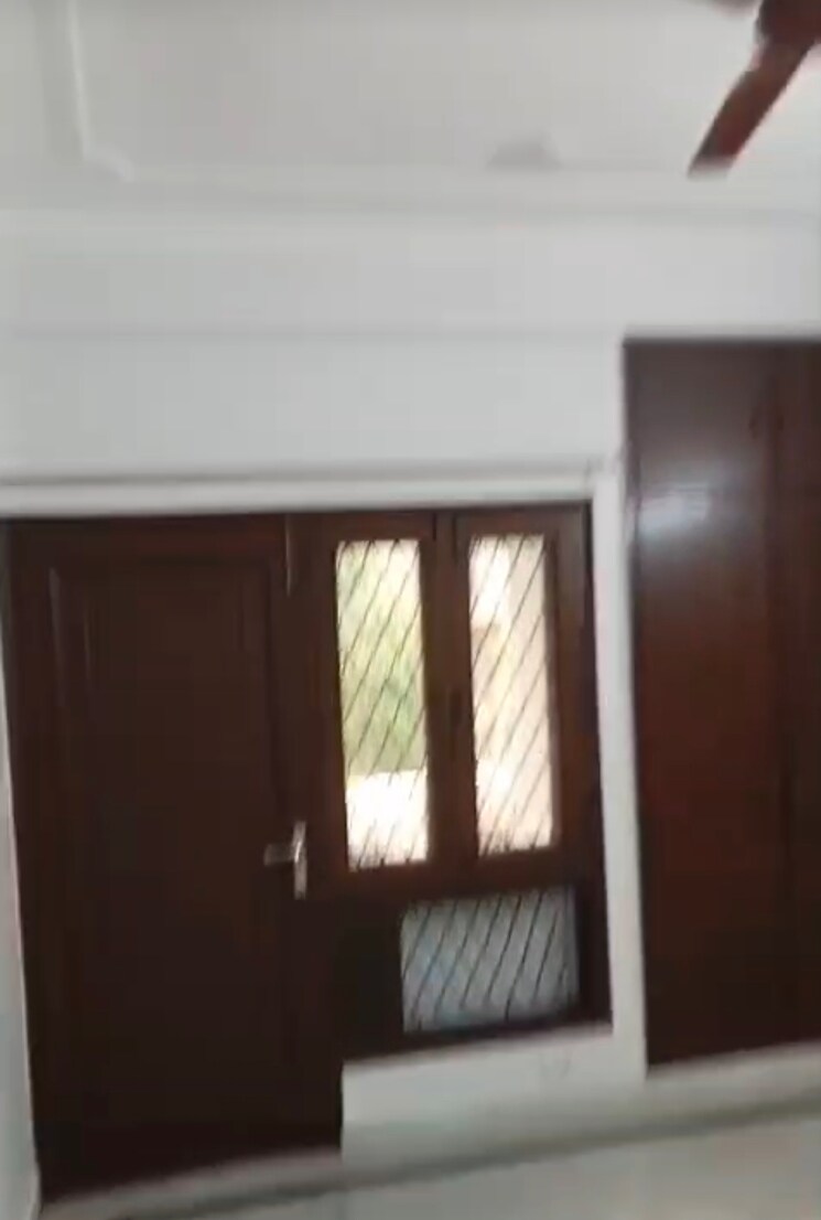 undefined, kalkaji 3 Bedroom 1800 Sq.Ft. Builder Floor In Kalkaji Delhi 9349323