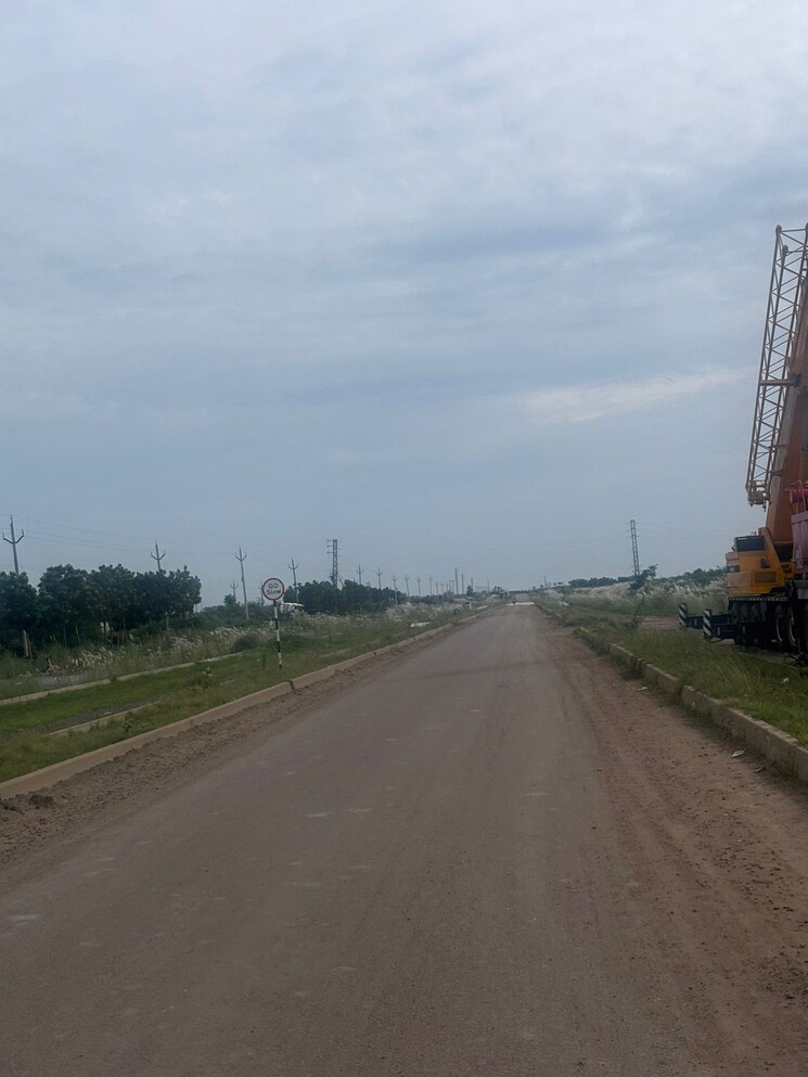 undefined, mangalagiri Commercial Showroom 475 Sq.Yd. In Mangalagiri Vijayawada 9349325