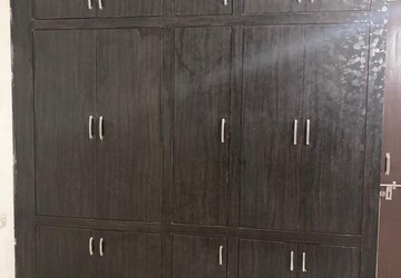 Furnished Amenities in 3 BHK Builder Floor at Palam Colony – for Rent