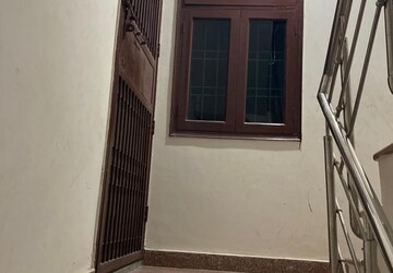 Building Lobby in 3 BHK Builder Floor at Palam Colony – for Rent