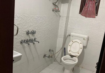 Bathroom in 3 BHK Builder Floor at Palam Colony – for Rent
