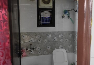 Bathroom in 3 BHK Builder Floor at Palam Colony – for Rent