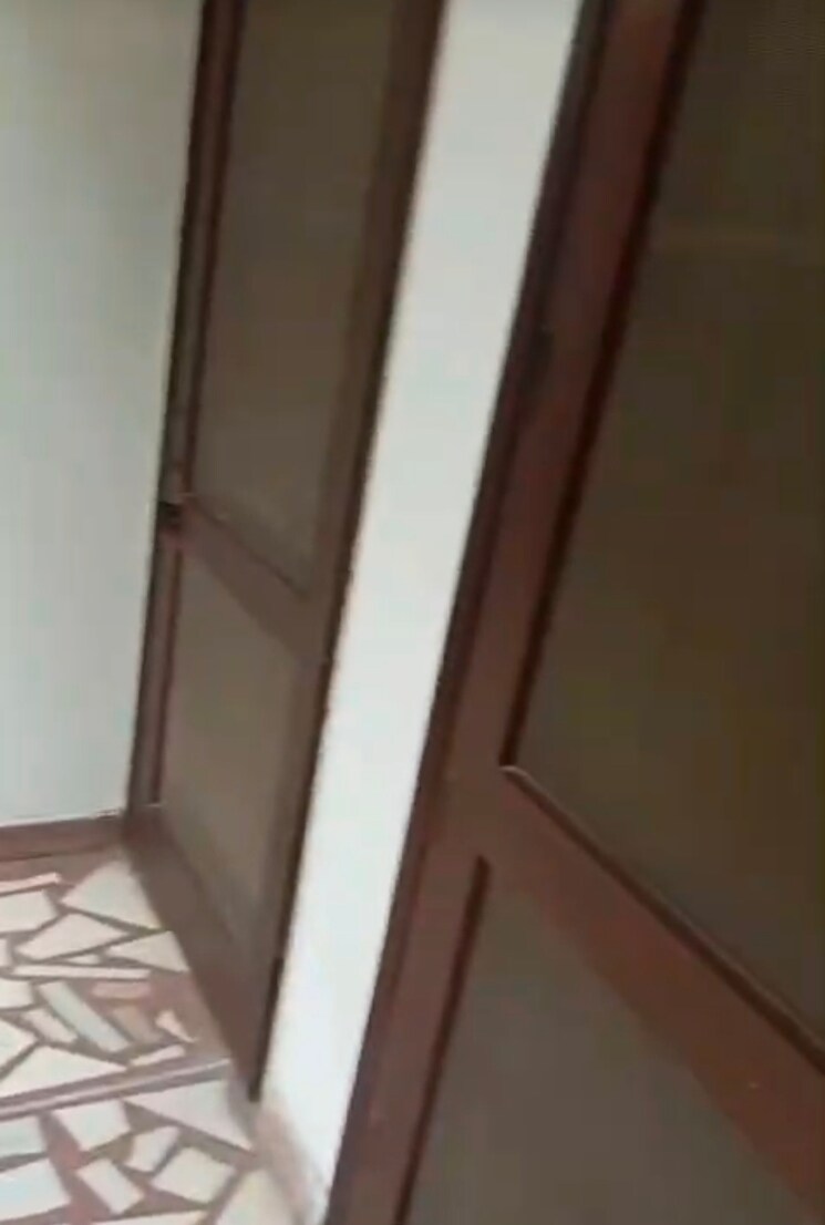 undefined, kalkaji 3 Bedroom 1800 Sq.Ft. Builder Floor In Kalkaji Delhi 9349330