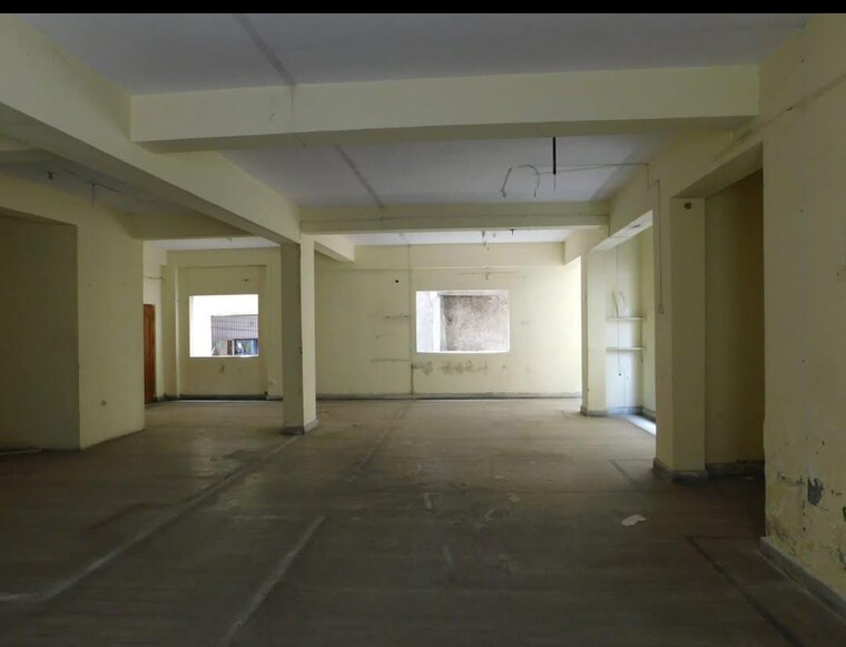  Parking, sant-mira-chs Commercial Showroom 3000 Sq.Ft. In Kopri Thane 9349331