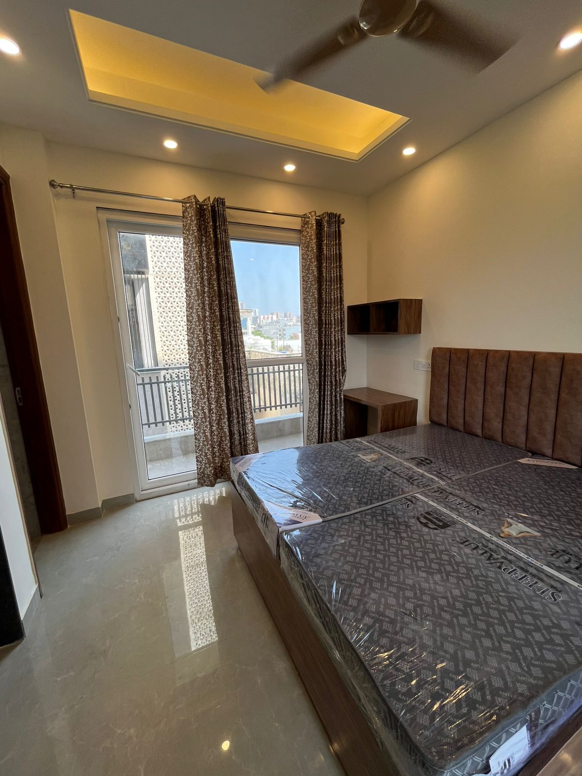 1 RkBuilder Floor For Rent in Sector 57