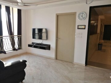 Room in 1 BHK Apartment at One Hiranandani Park, Ghodbunder Road – for Rent